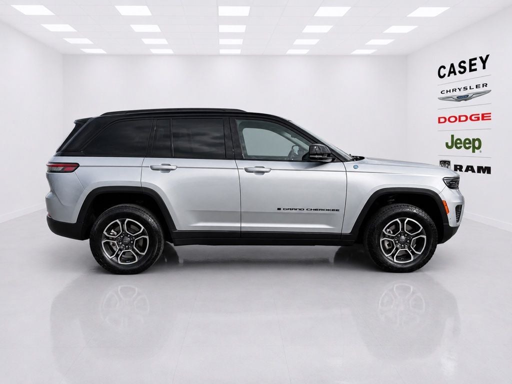 2023 Jeep Grand Cherokee Trailhawk 4xe