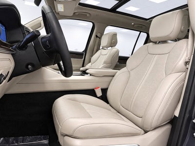 2024 Jeep Wagoneer Base