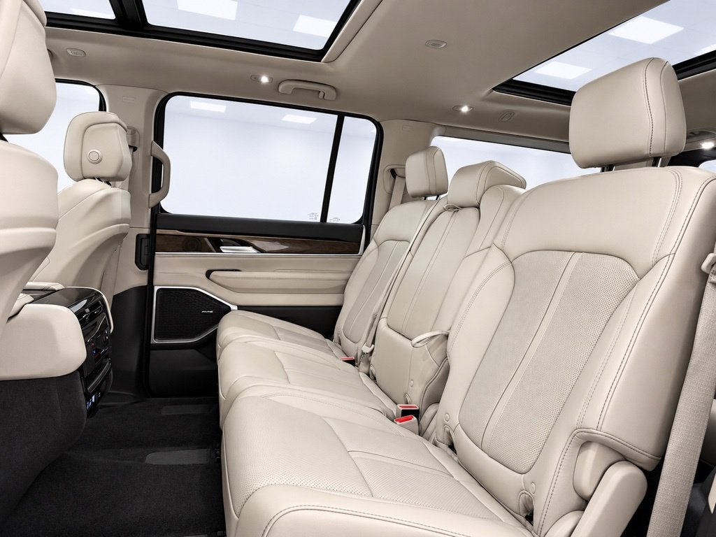 2024 Jeep Wagoneer Base