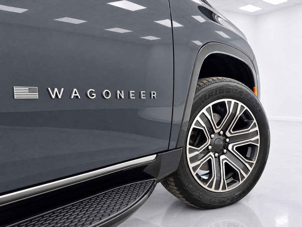 2023 Jeep Wagoneer Base