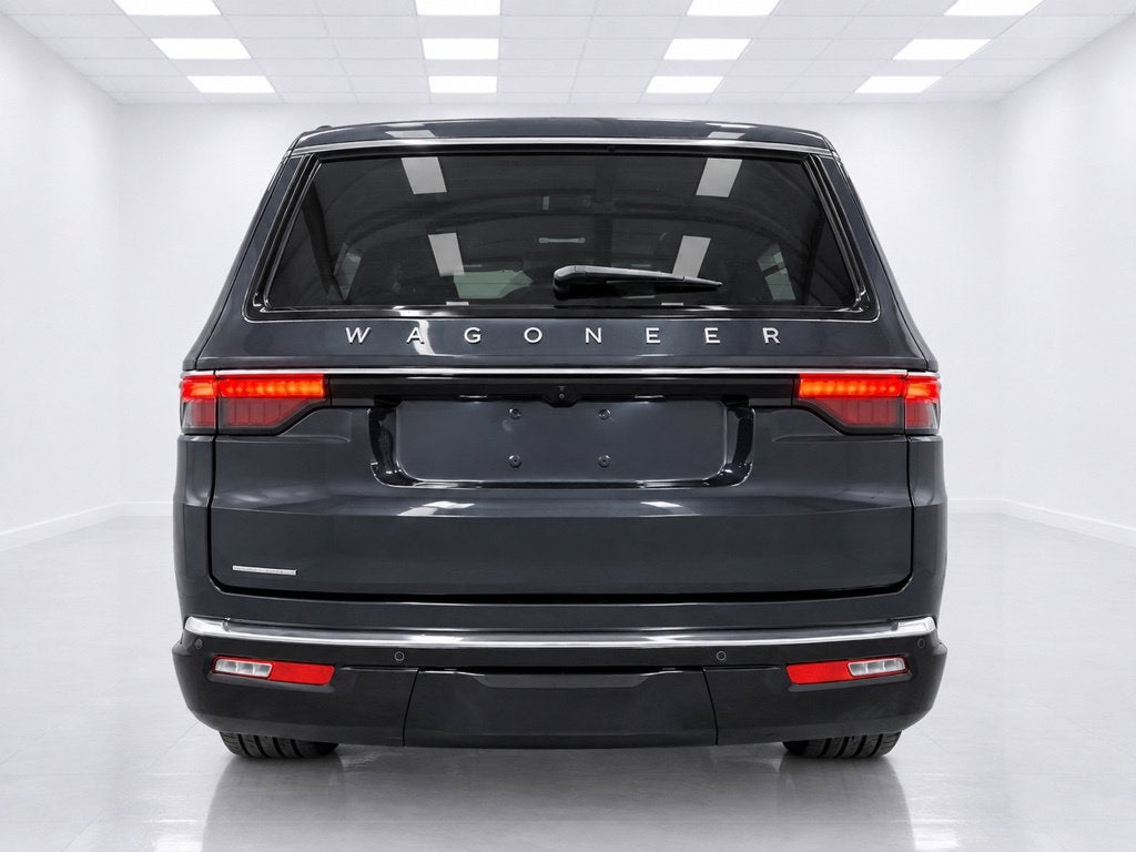 2023 Jeep Wagoneer Base