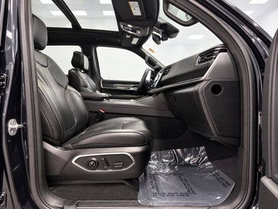 2023 Jeep Wagoneer Base