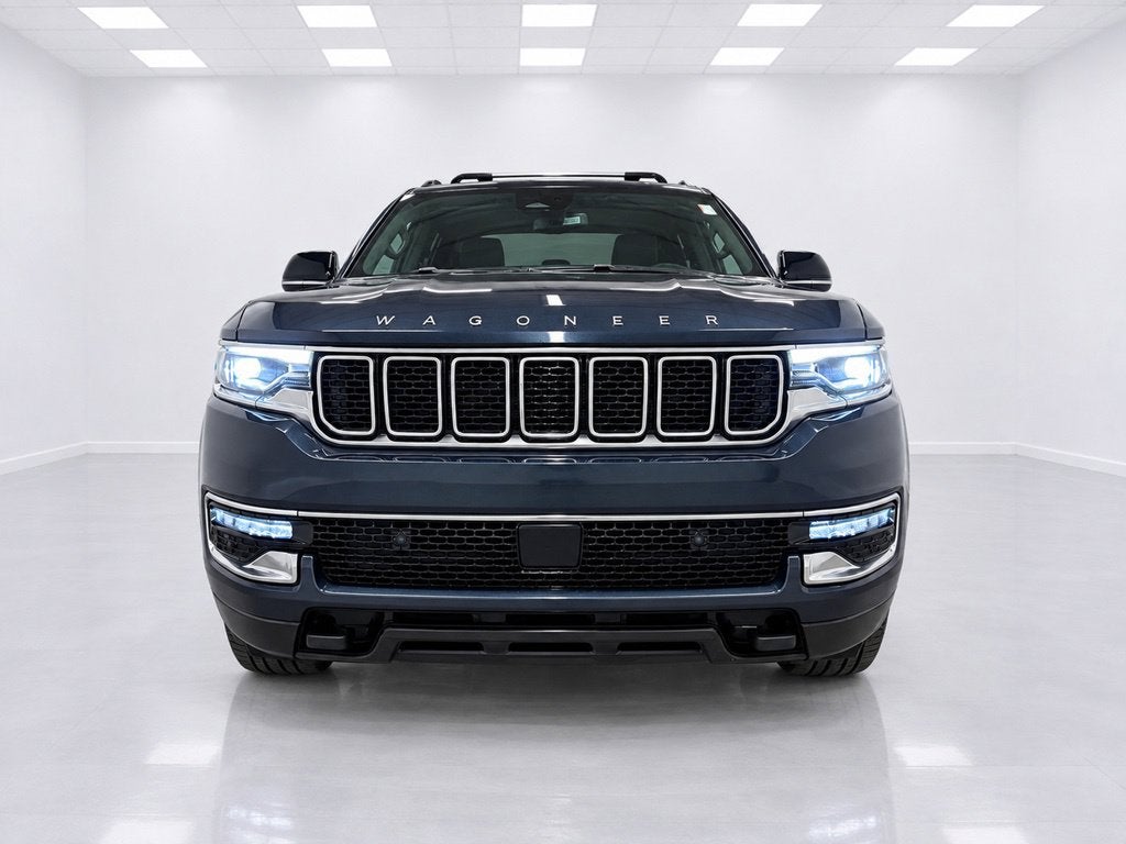 2023 Jeep Wagoneer Base