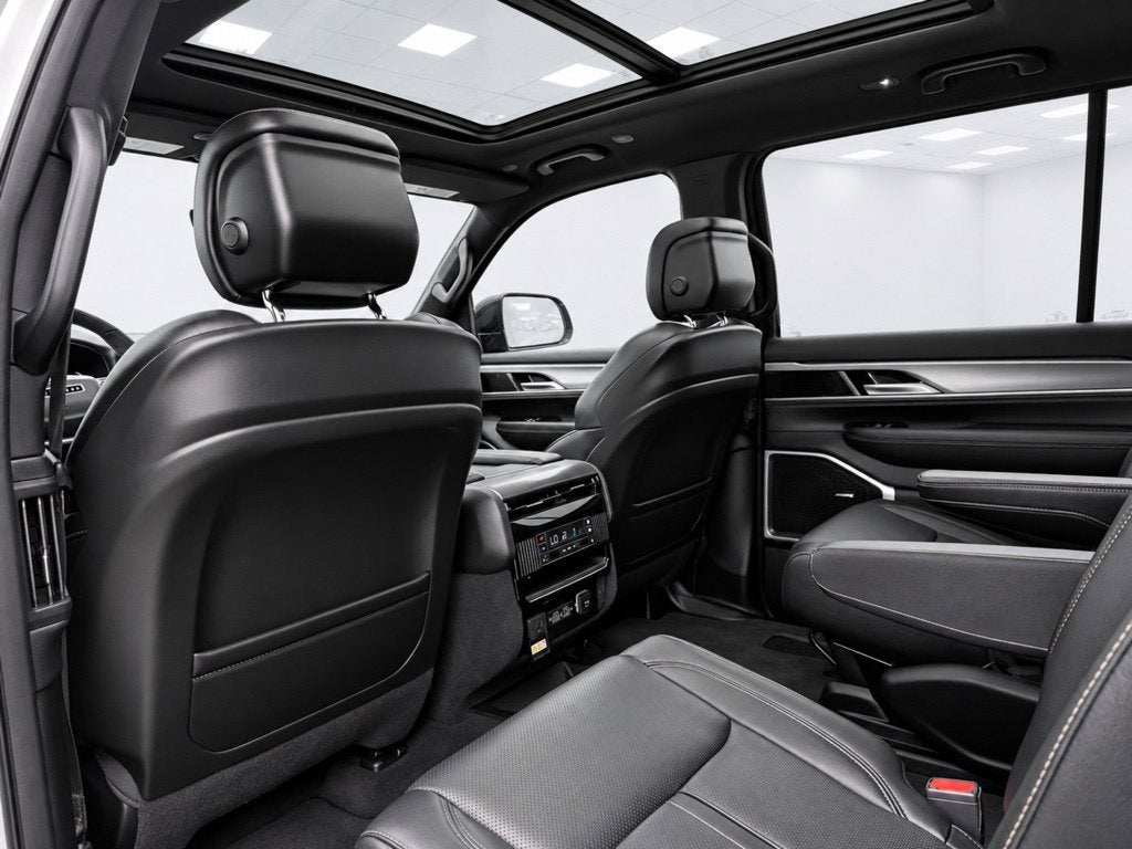 2023 Jeep Wagoneer Series II