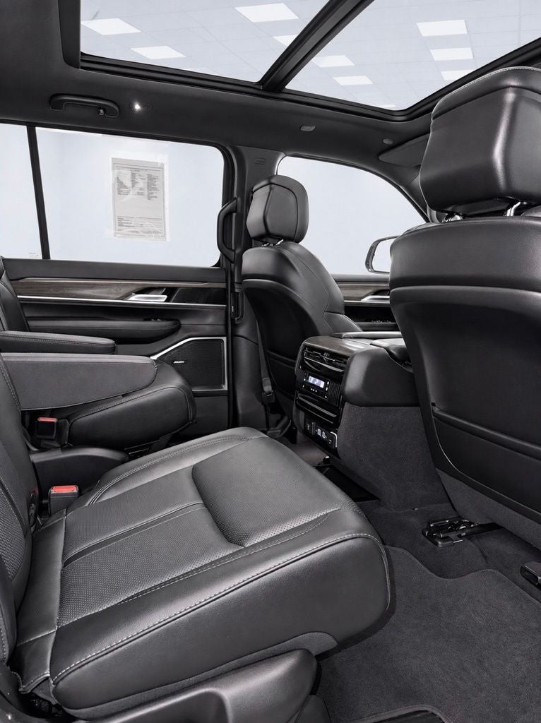 2023 Jeep Wagoneer Series II