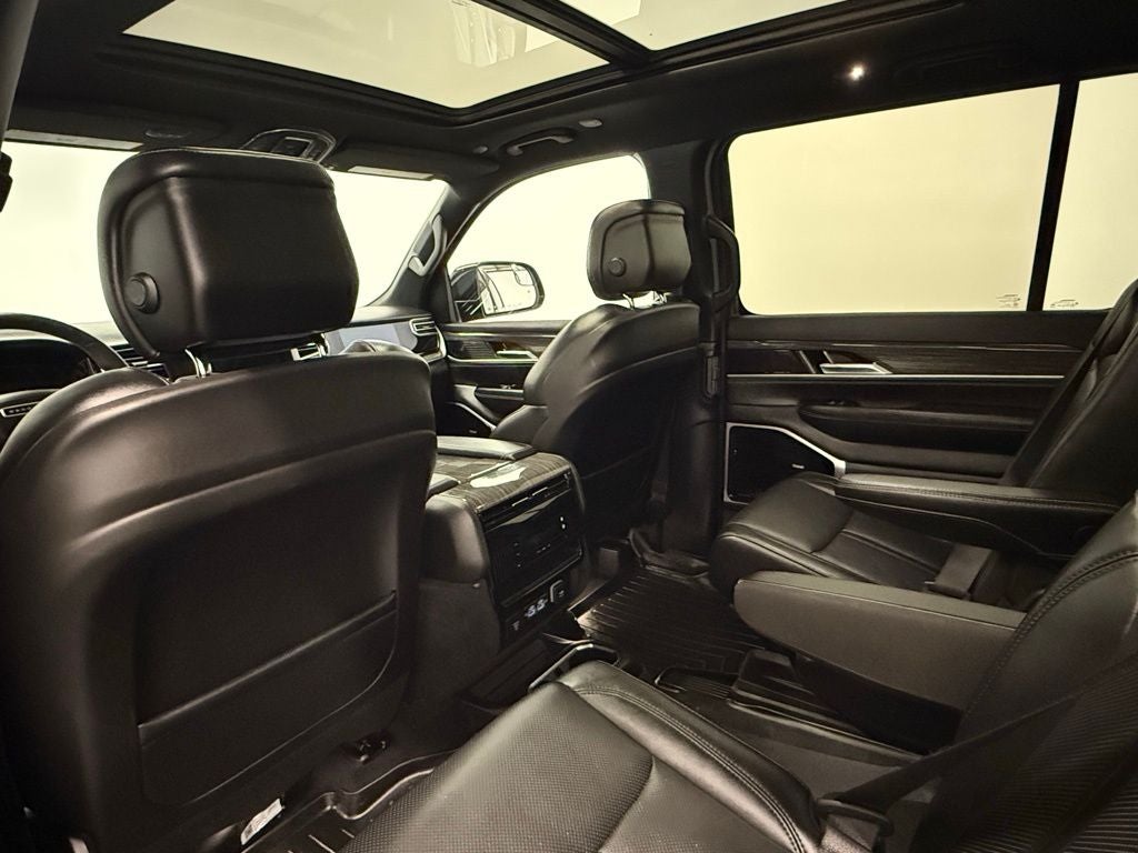 2022 Jeep Wagoneer Series III