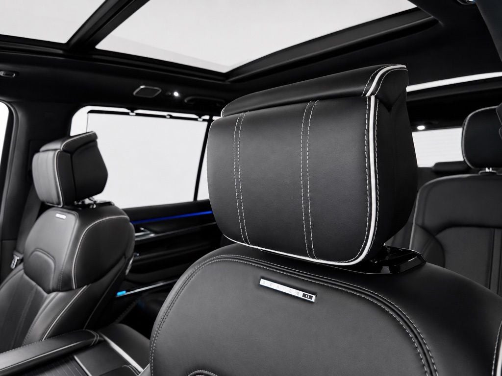 2022 Jeep Grand Wagoneer Series II