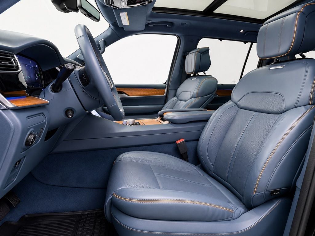 2022 Jeep Grand Wagoneer Series II