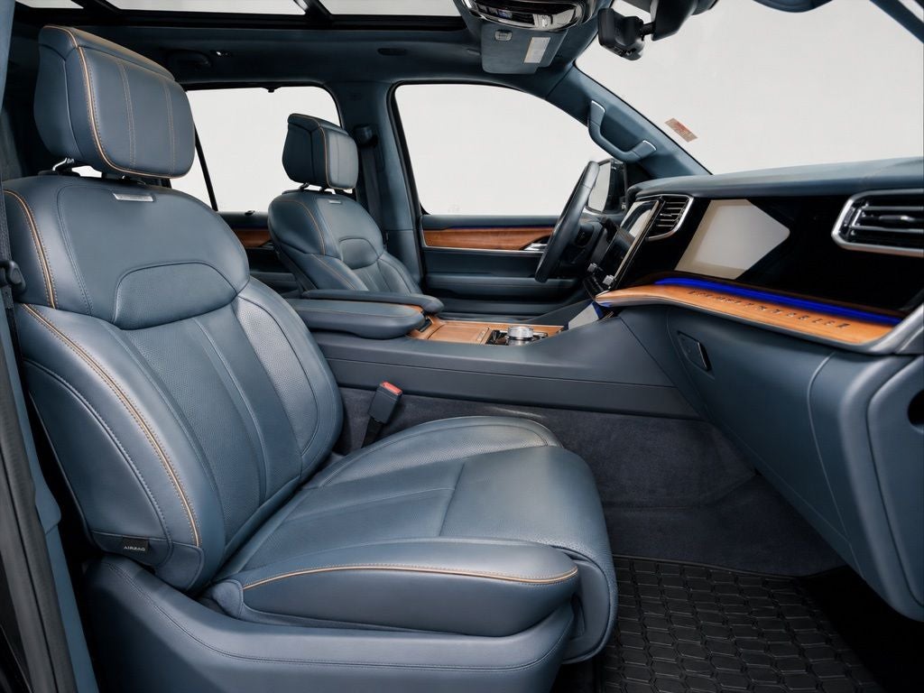 2022 Jeep Grand Wagoneer Series II