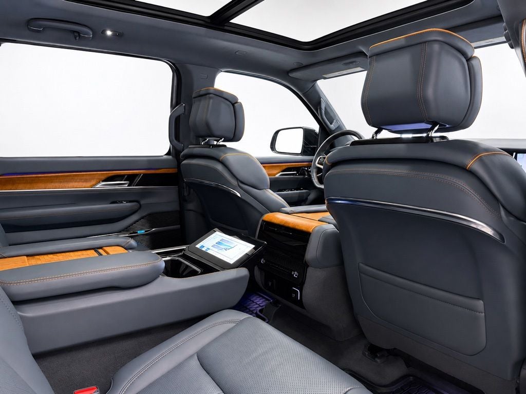 2022 Jeep Grand Wagoneer Series II