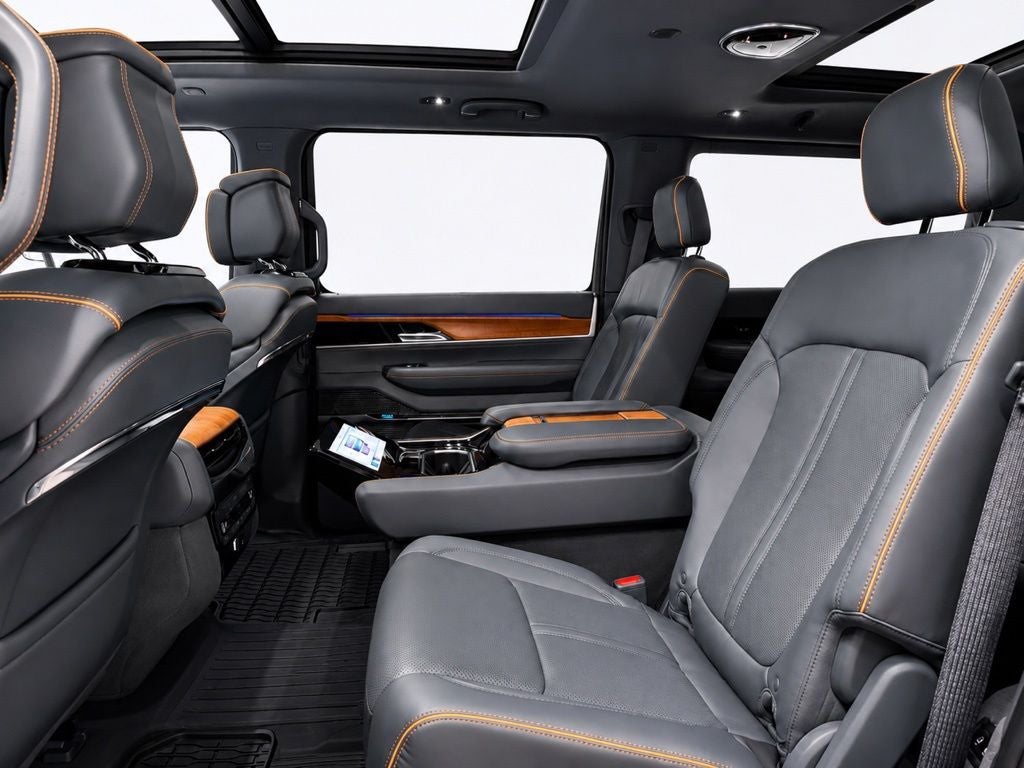 2022 Jeep Grand Wagoneer Series II