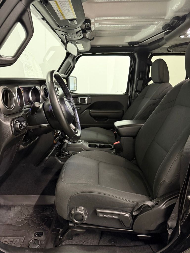 2022 Jeep Gladiator Willys