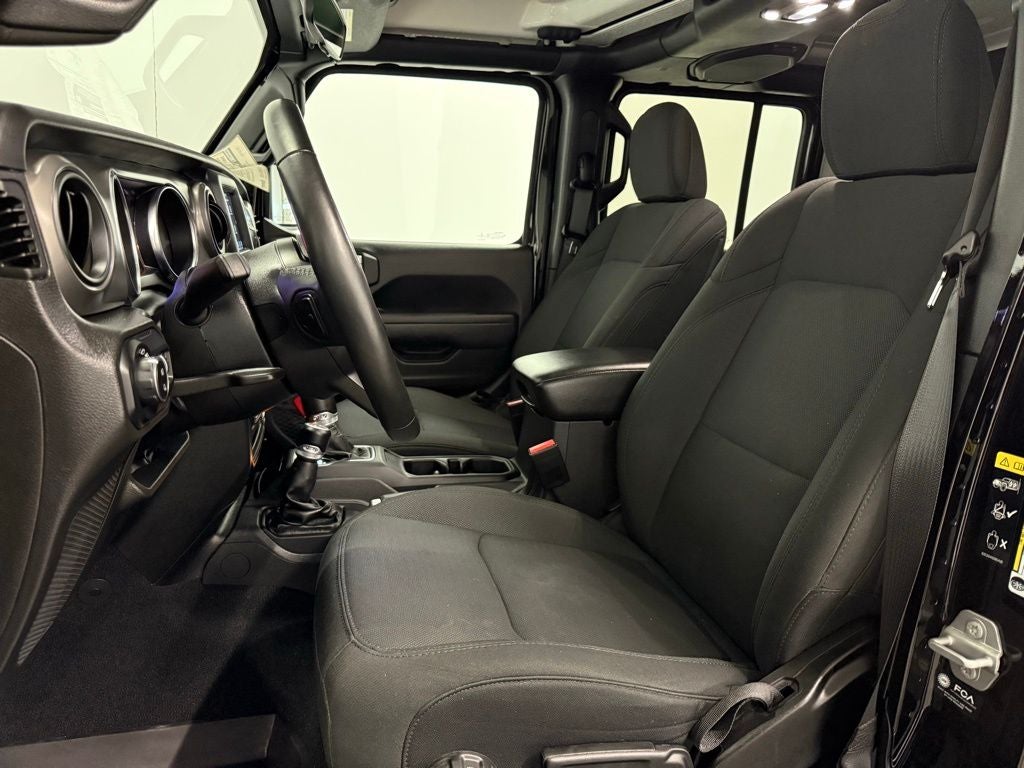 2022 Jeep Gladiator Willys