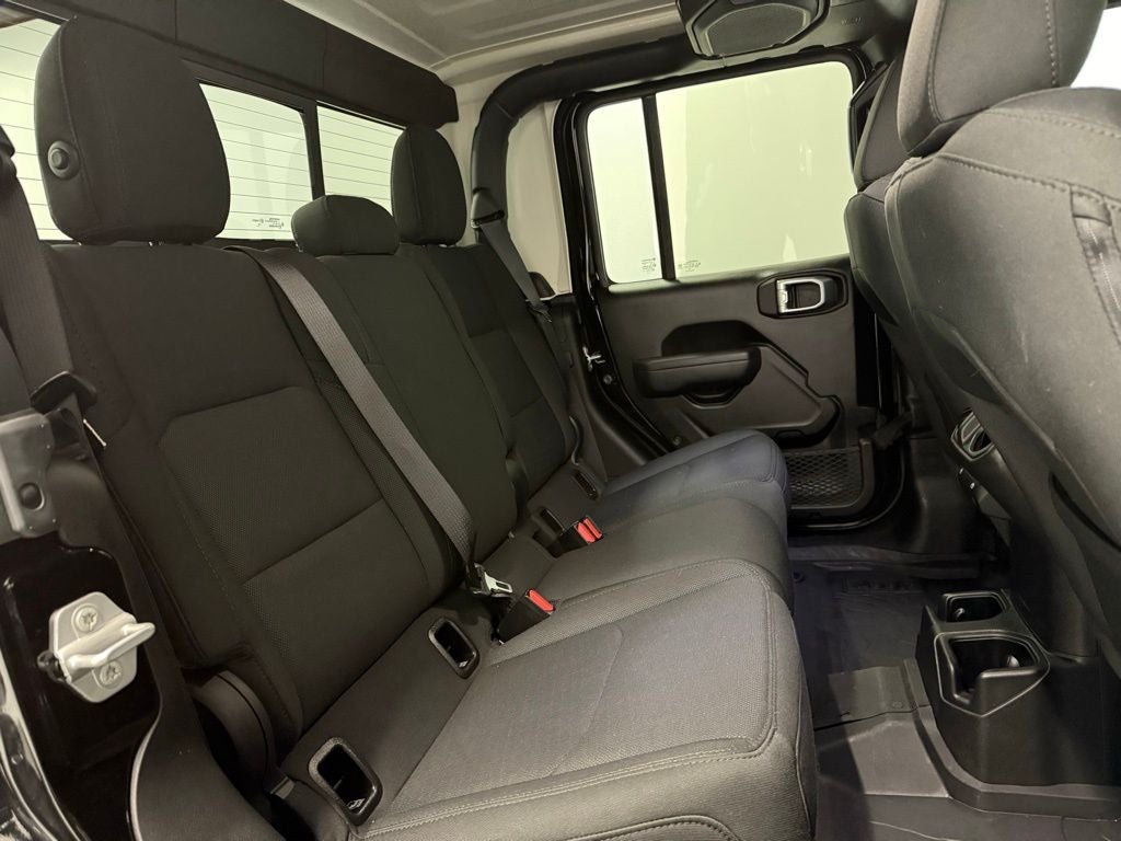 2022 Jeep Gladiator Willys