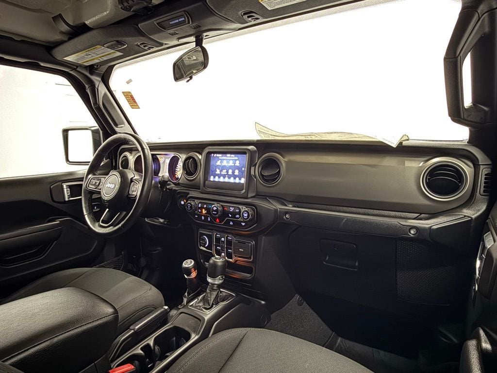 2022 Jeep Gladiator Willys