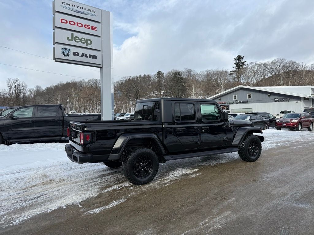 2022 Jeep Gladiator Willys photo 3