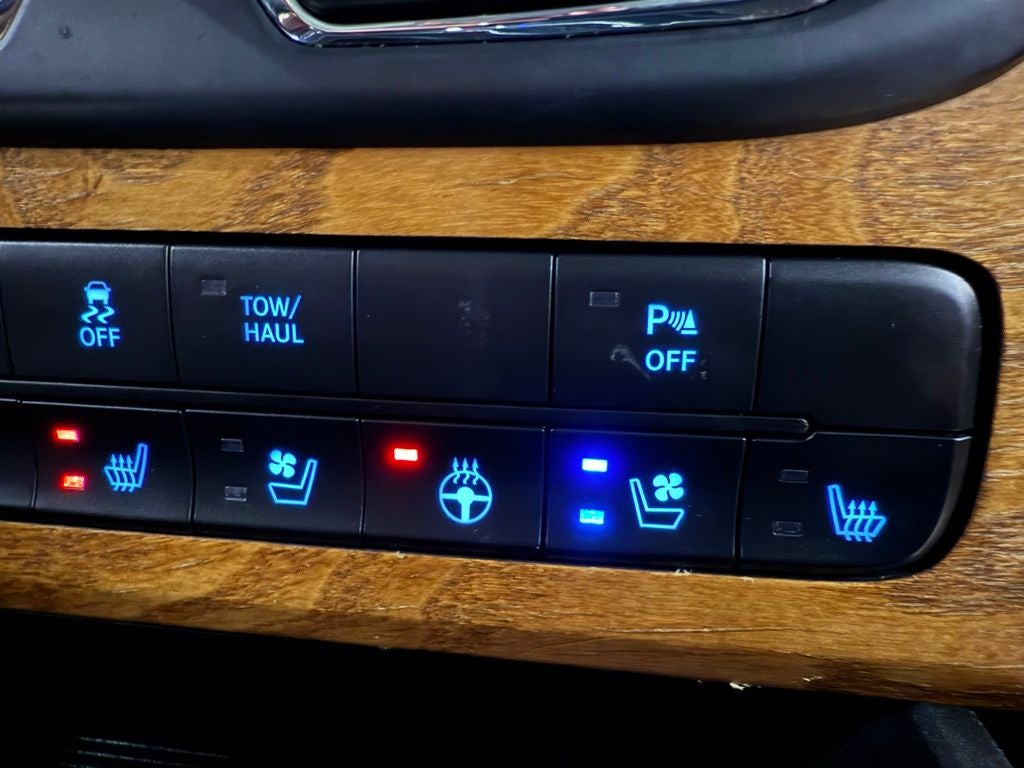 2013 RAM 1500 Laramie Longhorn