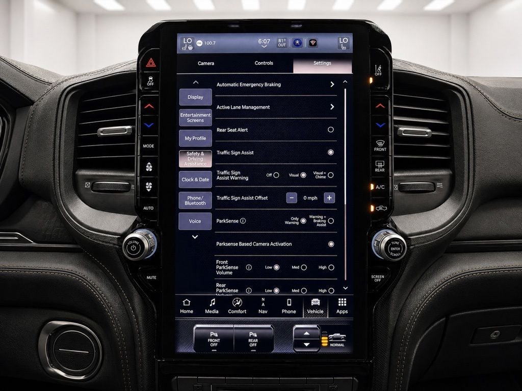 2025 RAM 1500 Limited