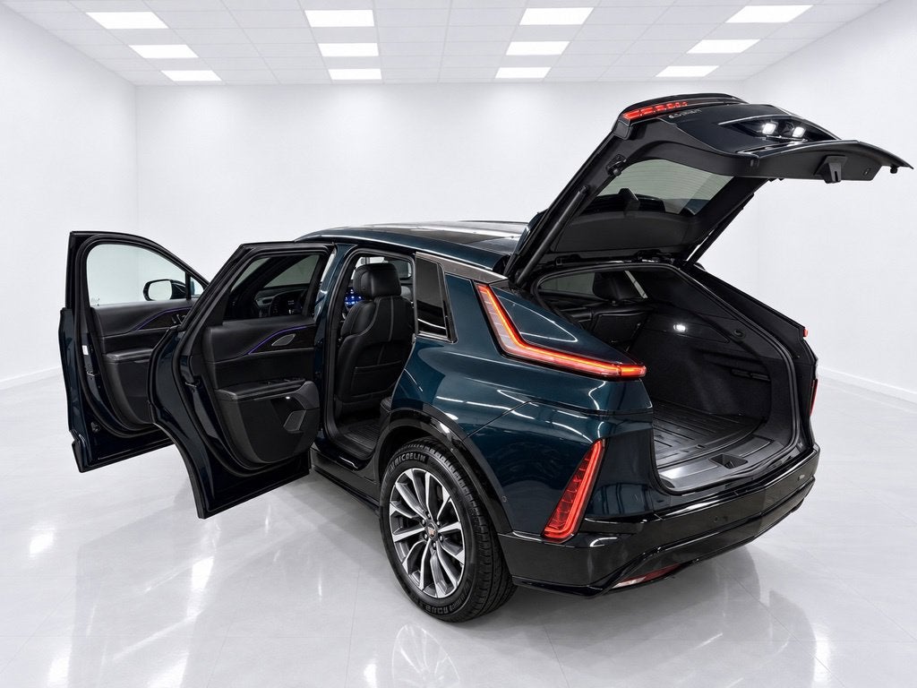 2024 Cadillac LYRIQ Luxury