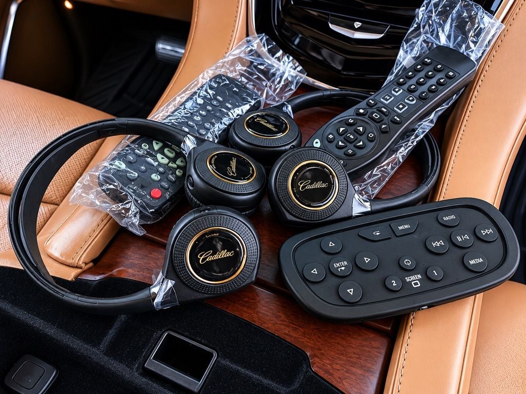 2016 Cadillac Escalade Platinum Edition