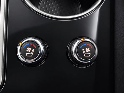 2023 Nissan Maxima SR