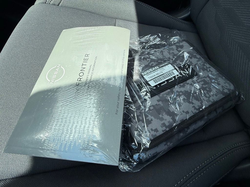 2024 Nissan Frontier SV