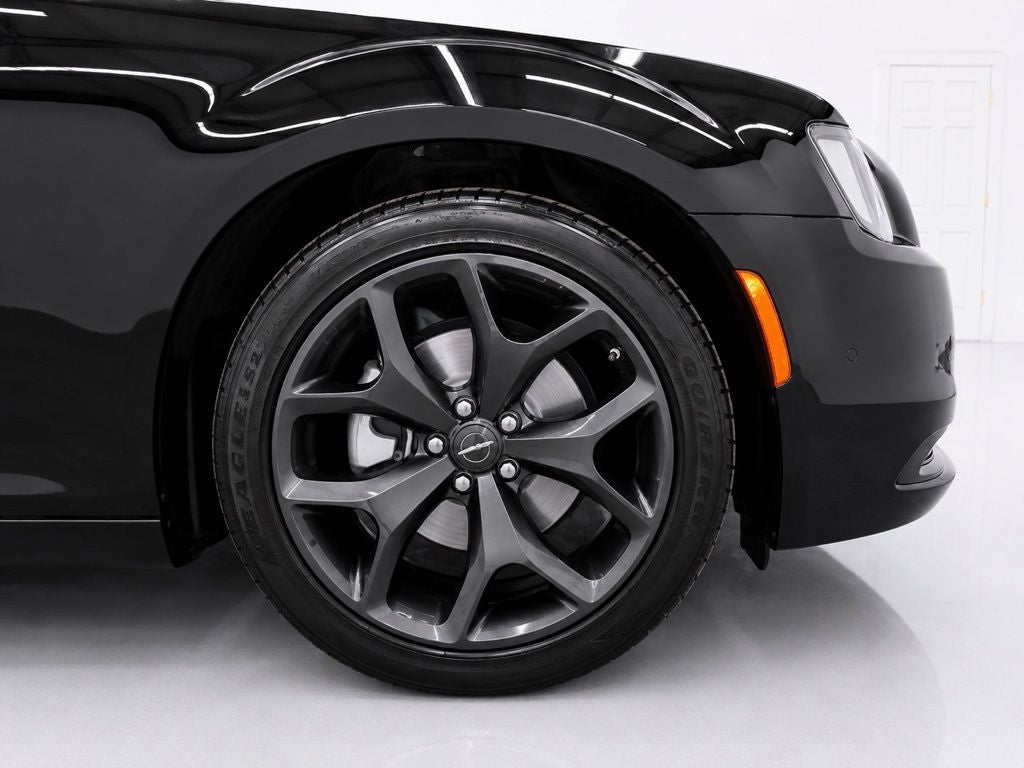2023 Chrysler 300 S