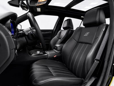 2023 Chrysler 300 S