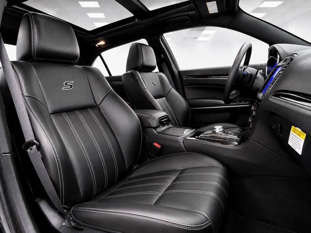 2023 Chrysler 300 S