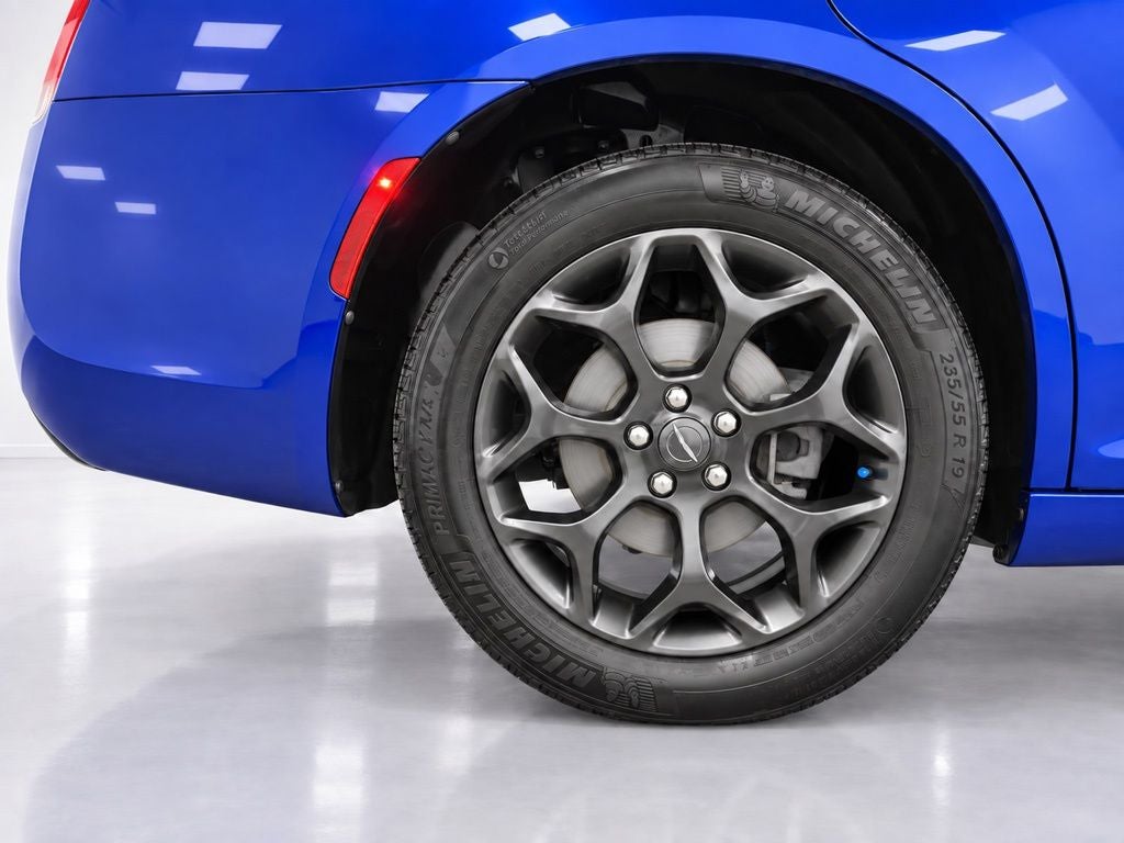 2019 Chrysler 300 S