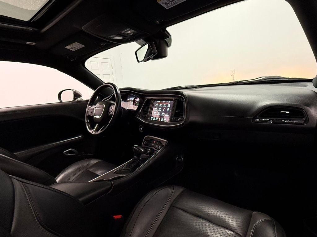 2022 Dodge Challenger SXT