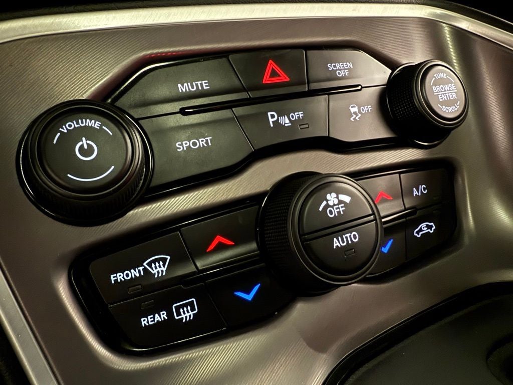 2022 Dodge Challenger SXT