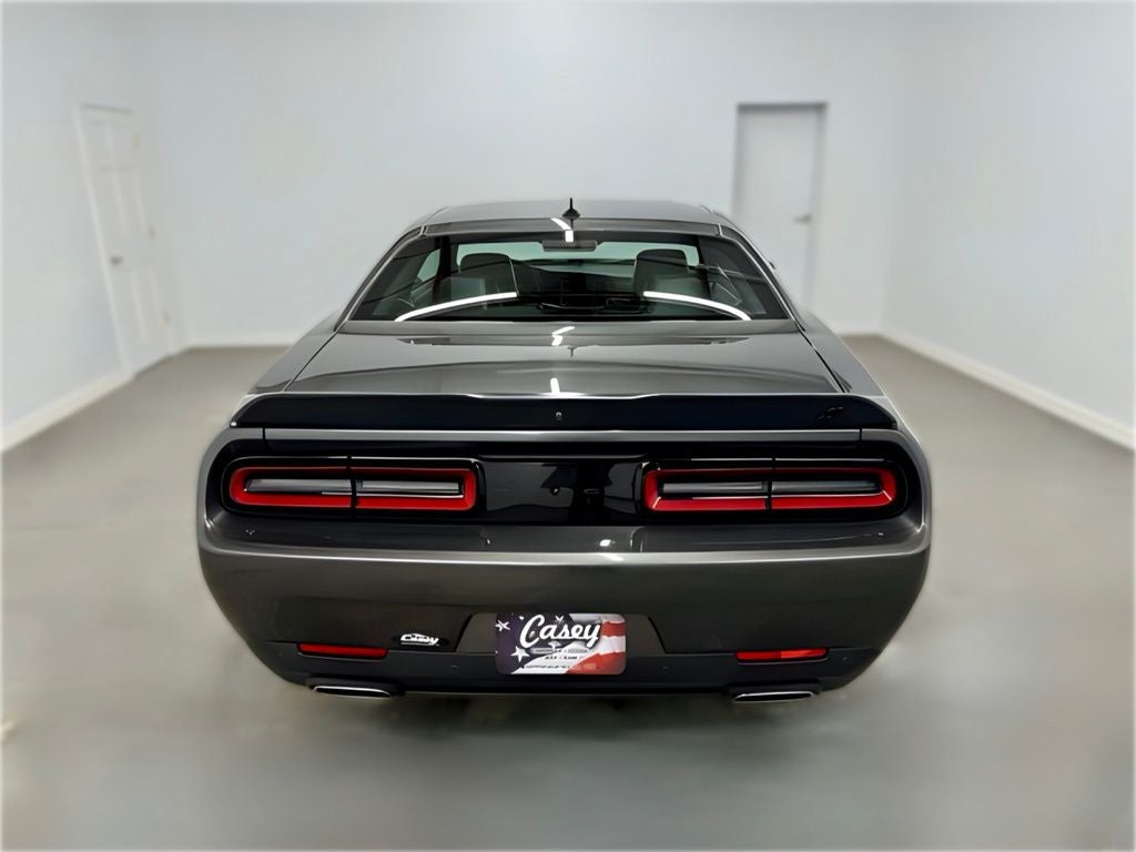 2022 Dodge Challenger SXT