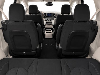 2021 Chrysler Voyager LX