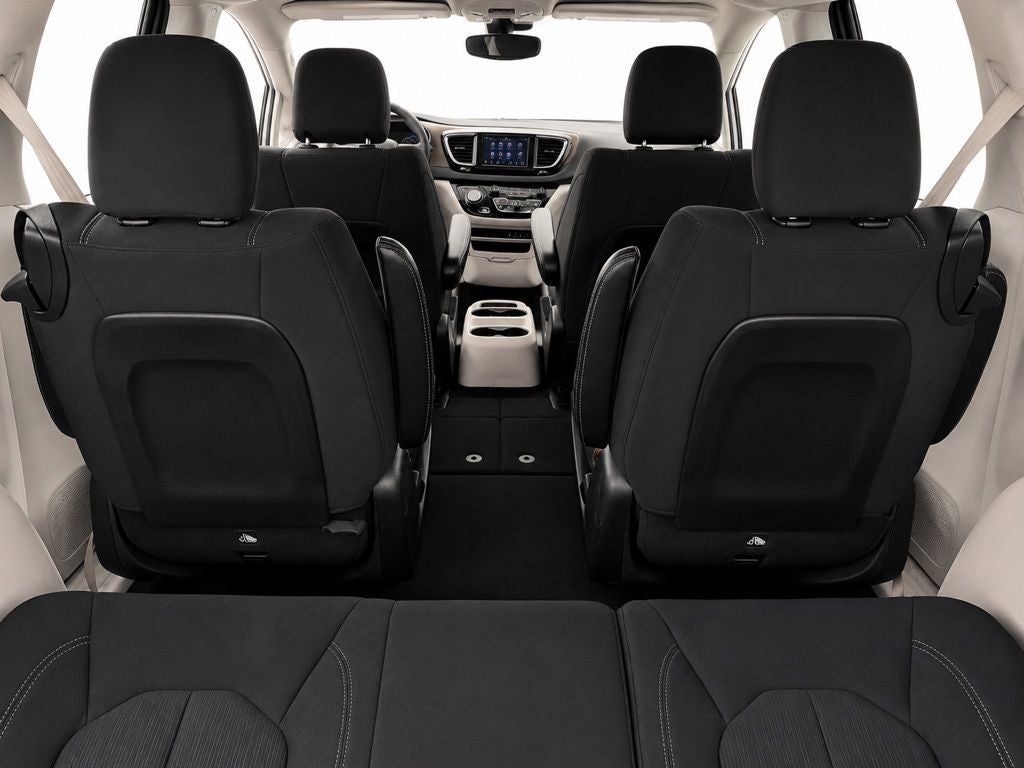 2021 Chrysler Voyager LX