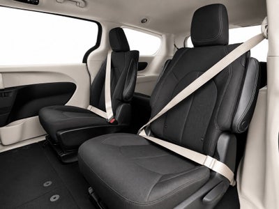 2021 Chrysler Voyager LX