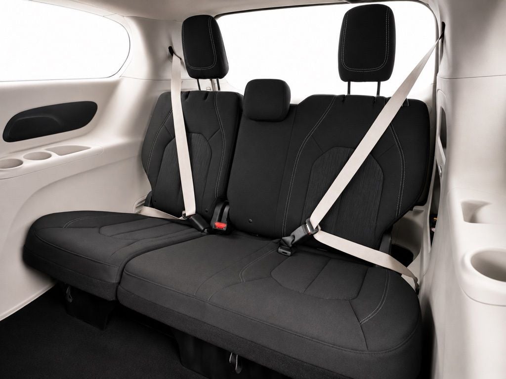 2021 Chrysler Voyager LX