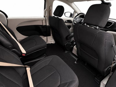 2021 Chrysler Voyager LX