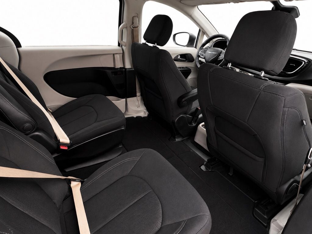 2021 Chrysler Voyager LX