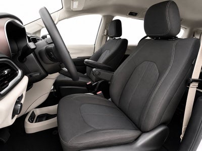 2021 Chrysler Voyager LX