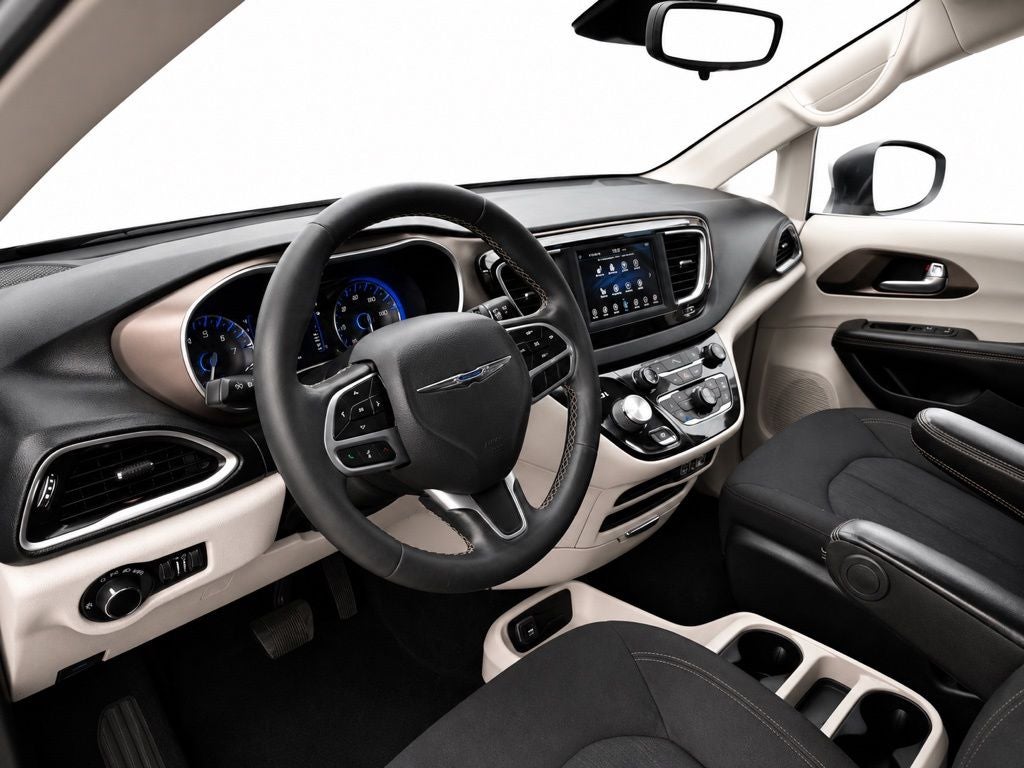 2021 Chrysler Voyager LX