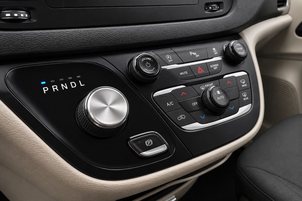 2021 Chrysler Voyager LX