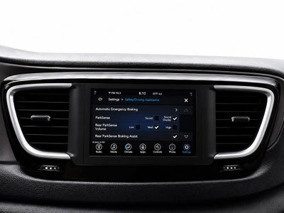 2021 Chrysler Voyager LX