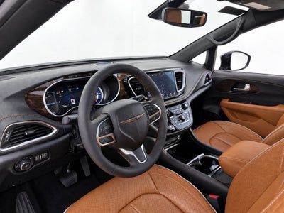 2023 Chrysler Pacifica Hybrid Pinnacle
