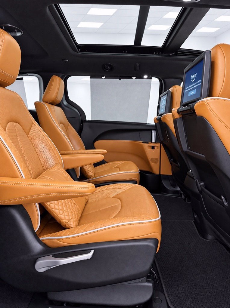2023 Chrysler Pacifica Hybrid Pinnacle