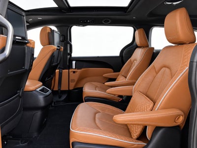 2023 Chrysler Pacifica Hybrid Pinnacle