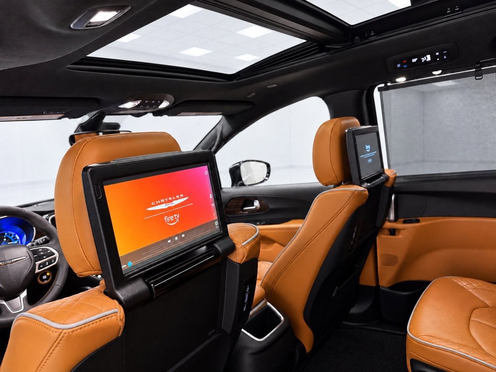 2023 Chrysler Pacifica Hybrid Pinnacle