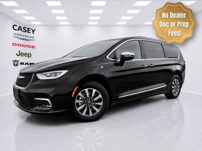 2023 Chrysler Pacifica Hybrid Limited