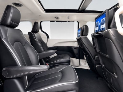 2023 Chrysler Pacifica Hybrid Limited