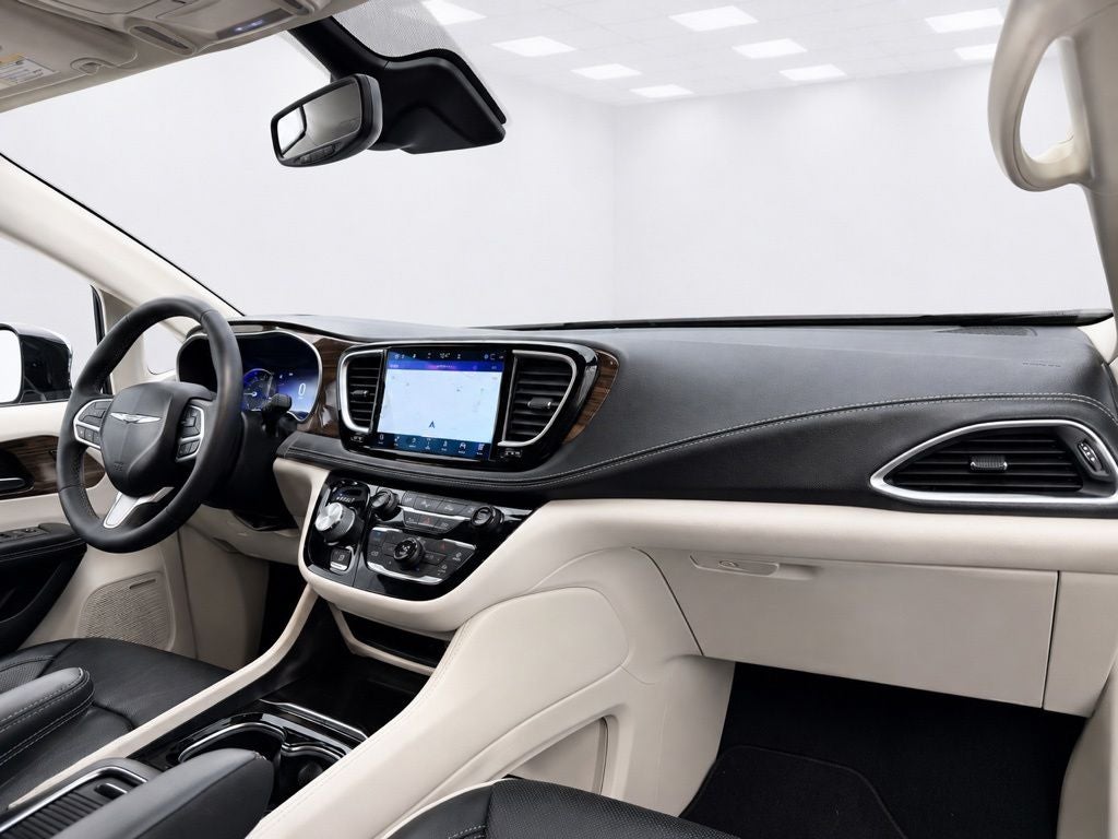 2023 Chrysler Pacifica Hybrid Limited